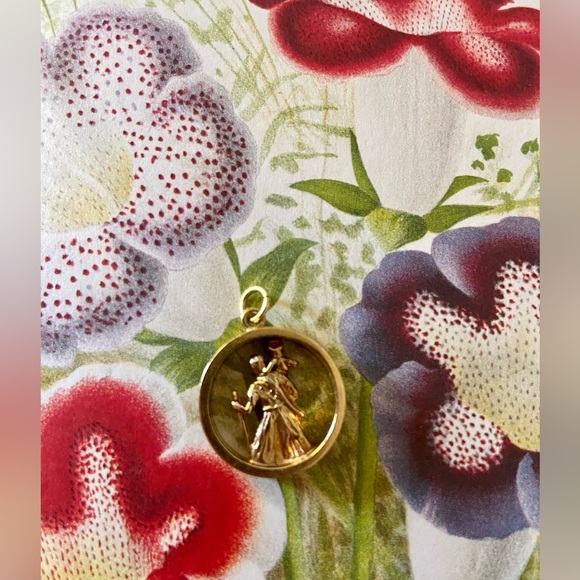 Vintage 9k Hallmarked St. Christopher Pendant - Picture 7 of 12